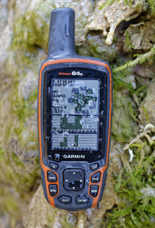 Satellite communication device